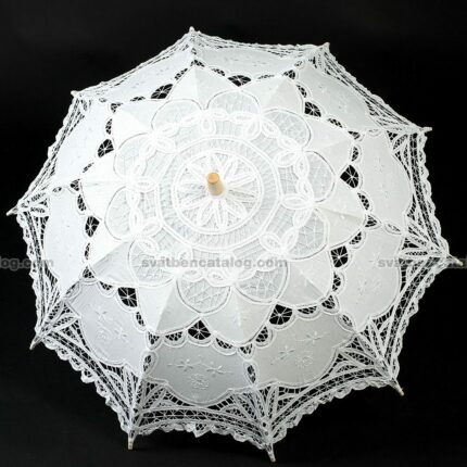 Сватбен дантелен бял чадър