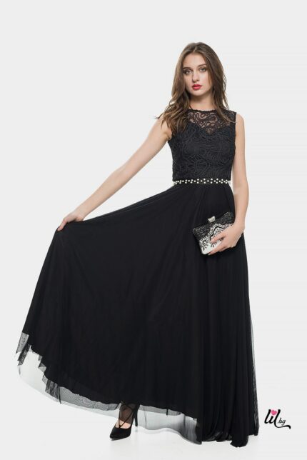 черна дълга рокля