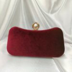 Червена дамска чанта клъч