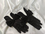 Черни ръкавици с панделка